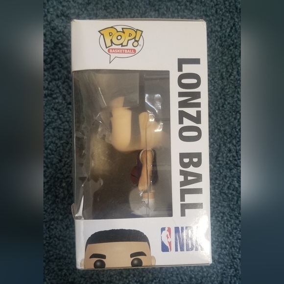 Funko Pop LA Lakers Basketball Series #50. 2018 Release. - Picture 2 of 6